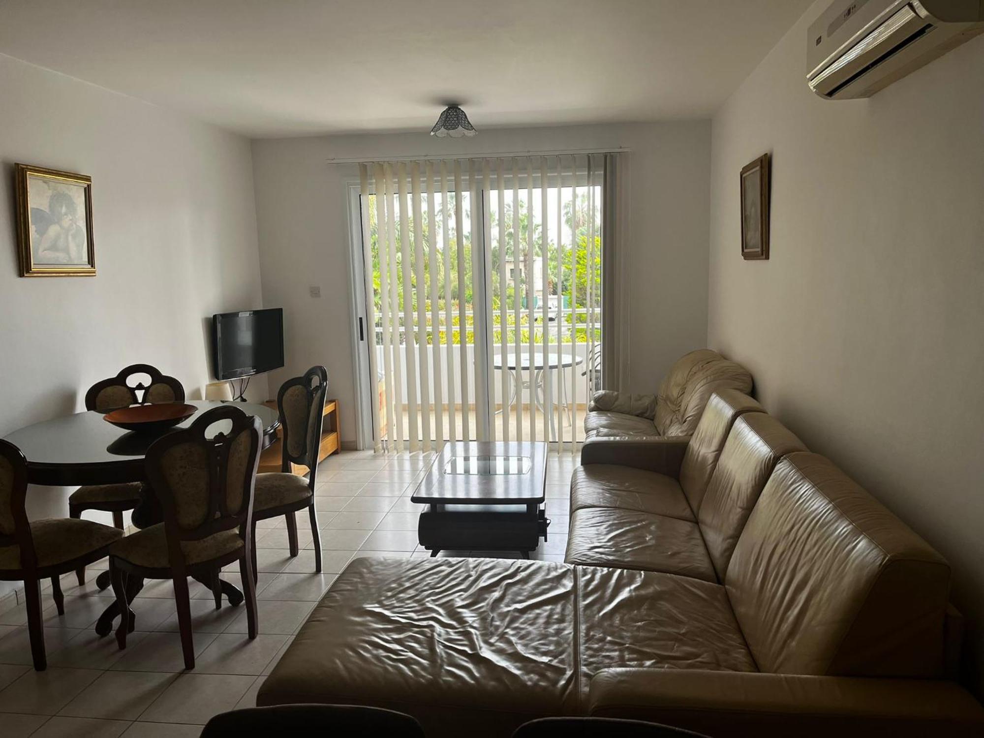 Hana Nissi Apartament *